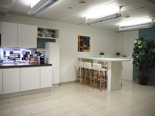 fully equipped kitchen in the business center in Vienna 1040