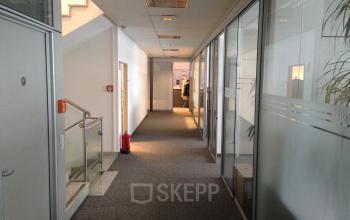 Helles und einladendes Büro in der Badener Straße 12, 2700 Wien Neustadt, ideal um einen Büroraum zu mieten.