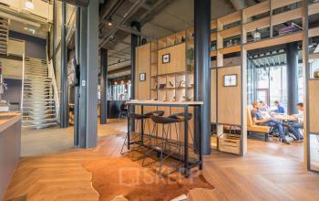 Modern deco office