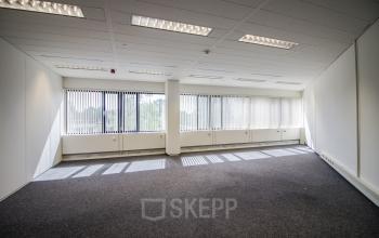 Light and modern office spaces in Amstelveen