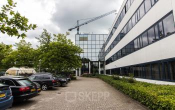 Office building with free parking spots
