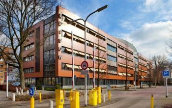 Exterior view of the office building at Stroombaan 4, Amstelveen, suitable for office space rental.