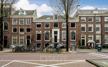 Exterior view of office building at Rapenburgerstraat 173, Amsterdam Center, available for rent.