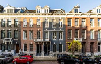 Exterior view of the office building at PC Hooftstraat 150, Amsterdam Old South, suitable for those looking to rent office space.