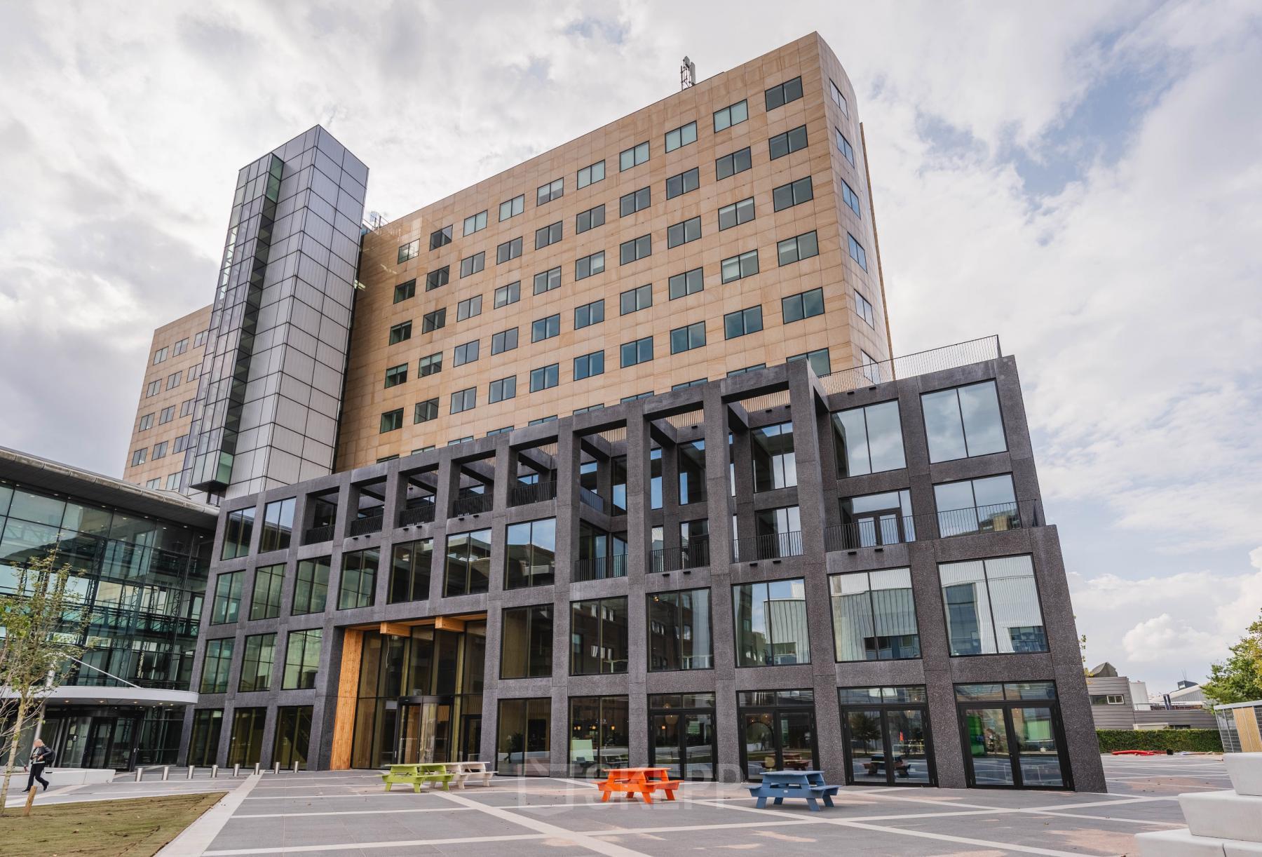 Modern office building at Basisweg 32, Amsterdam Sloterdijk with contemporary design elements, offering office space rental in a dynamic business environment.