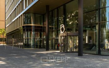 Exterior view of the office building at Kon. Wilhelminaplein 4, Amsterdam West, suitable for office space rental.