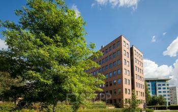 Exterior view of the office building at Hullenbergweg 109-135 in Amsterdam South East, available for office space rental.