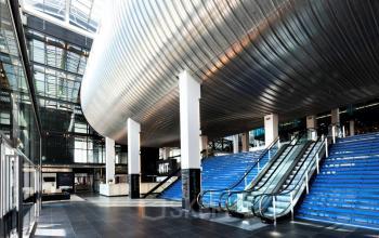 amsterdam centrum kantoorgebouw trappenhuis modern jacob bontiusplaats