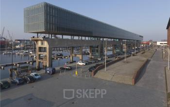 kantoorpand amsterdam parkeerruimte het ij