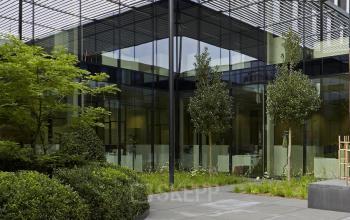 garden back office building uitbreidingstraat antwerp
