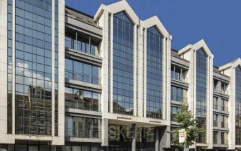 Exterior view of the modern office building located at Brusselstraat 59, Antwerpen Sint-Andries, Antwerp, available for office space rental.