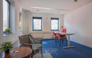 Bright office space in Assen’s Overcingellaan 17, featuring modern furniture and ample natural light. Ideal for office space rental.