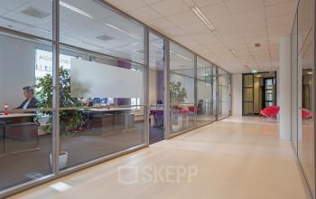 rolstoeltoegankelijke kantoorunits huren aan amalialaan in baarn met rolstoeltoegankelijkheid