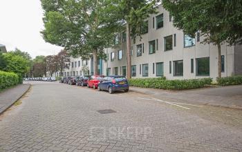 kantoorunits te huur aan amalialaan in baarn met parkeerruimte