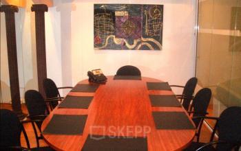 Otra vista de la sala de reuniones Carrer de la diputació