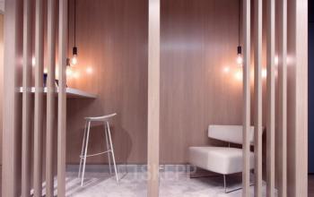 Cabina para hacer llamadas o trabajar en Gran Vía 630