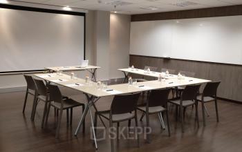 Sala de reunion flexible que se puede ajus