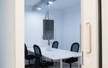 Sala de reuniones en alquiler en Carrer de Bailén 71