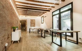 Alquilar oficinas Plaça de la Llibertat 9, Barcelona (1)