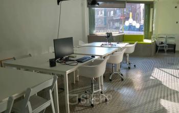 Alquilar oficinas Carrer Albigesos 25-27, Barcelona (1)