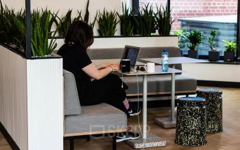 MOderner Arbeistplatz mieten im Business Center an der Stresemannstraße