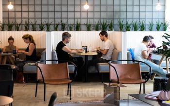 Arbeitsplatz mieten im kreativen Coworking Bereich in Berlin Kreuzberg an der Stresemannstraße
