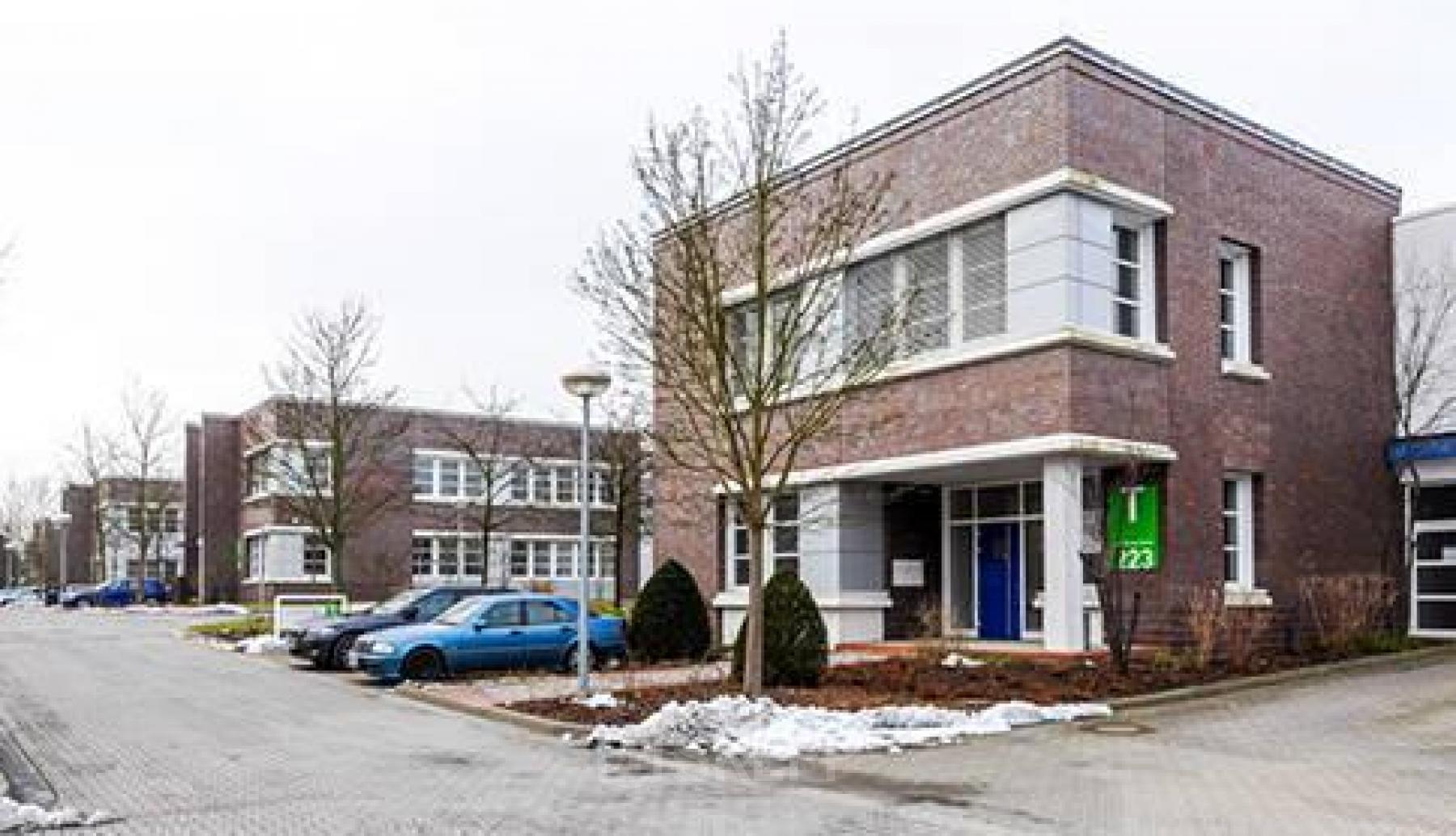 Modernes Bürogebäude an der Landsberger Straße in Berlin-Marzahn