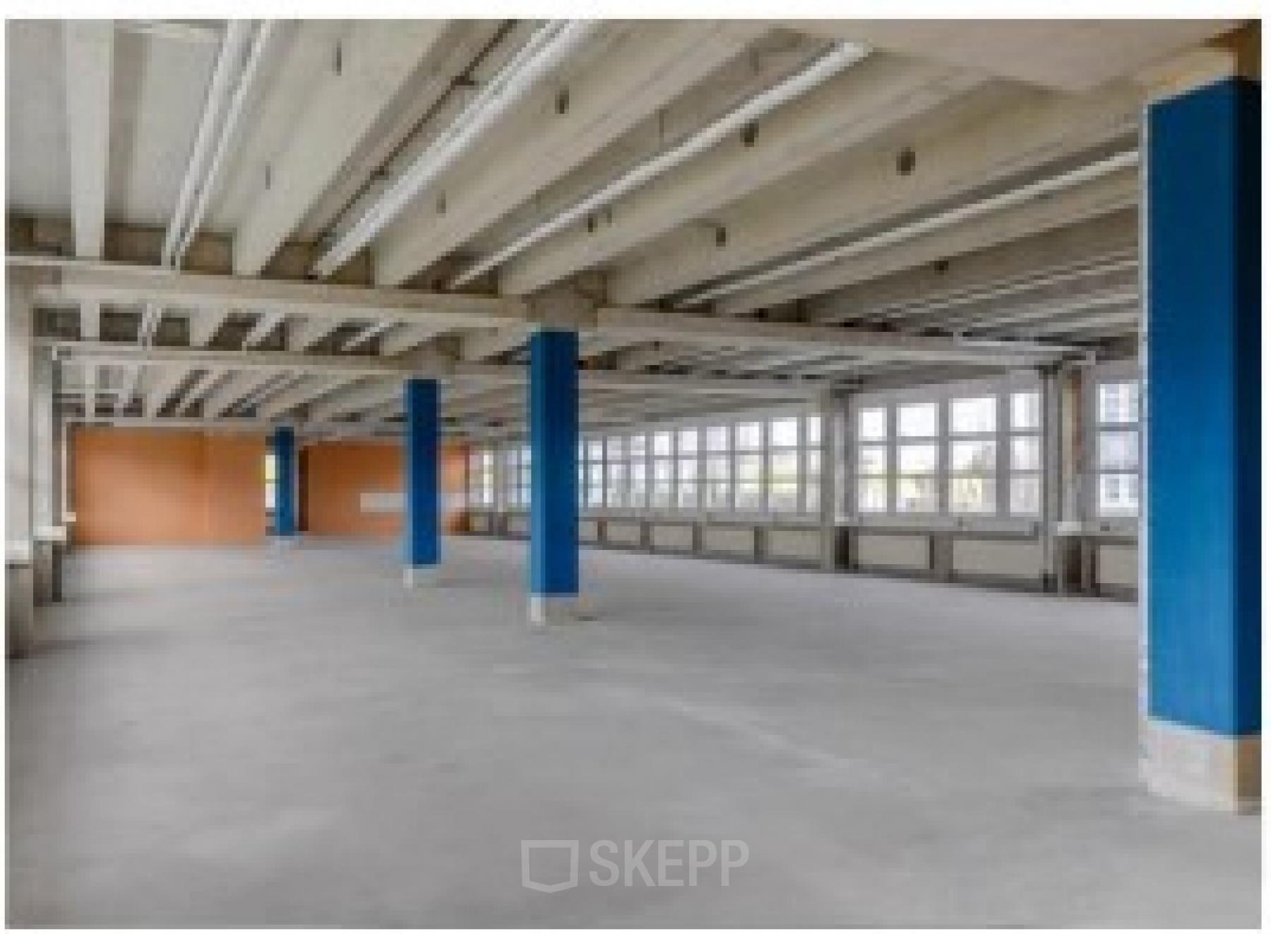 Großen Büroraum mieten in Berlin an der Landsberger Straße 