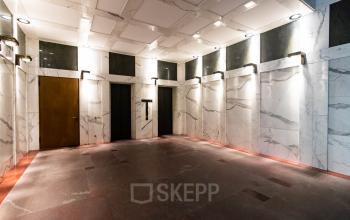 Business Center mit geschmackvollem Eingangsbereich in Berlin Moabit