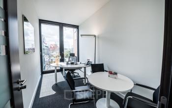 Hellen Büroraum mieten in Berlin Mitte 