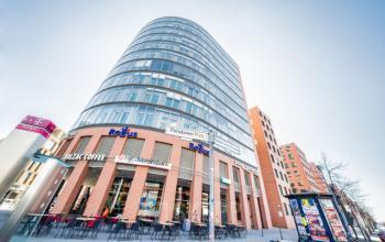 Modernes Bürogebäude am Potsdamer Platz in Berlin