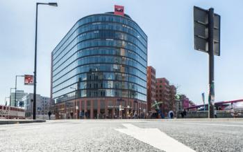 Spektakuläre Außenansicht vom Businesss Center am Potsdamer Platz in Berlin