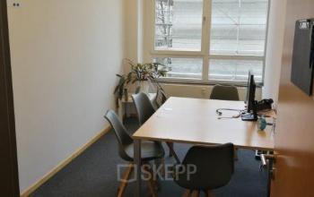 Großes Büro zur Miete in Berlin an der Zinnowitzer Straße