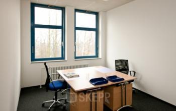 Freundliches Büro mieten an der Gartenfelder Straße in Berlin