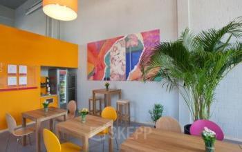 Buntes Büro zur Miete an der Gartenfelder Straße in Berlin
