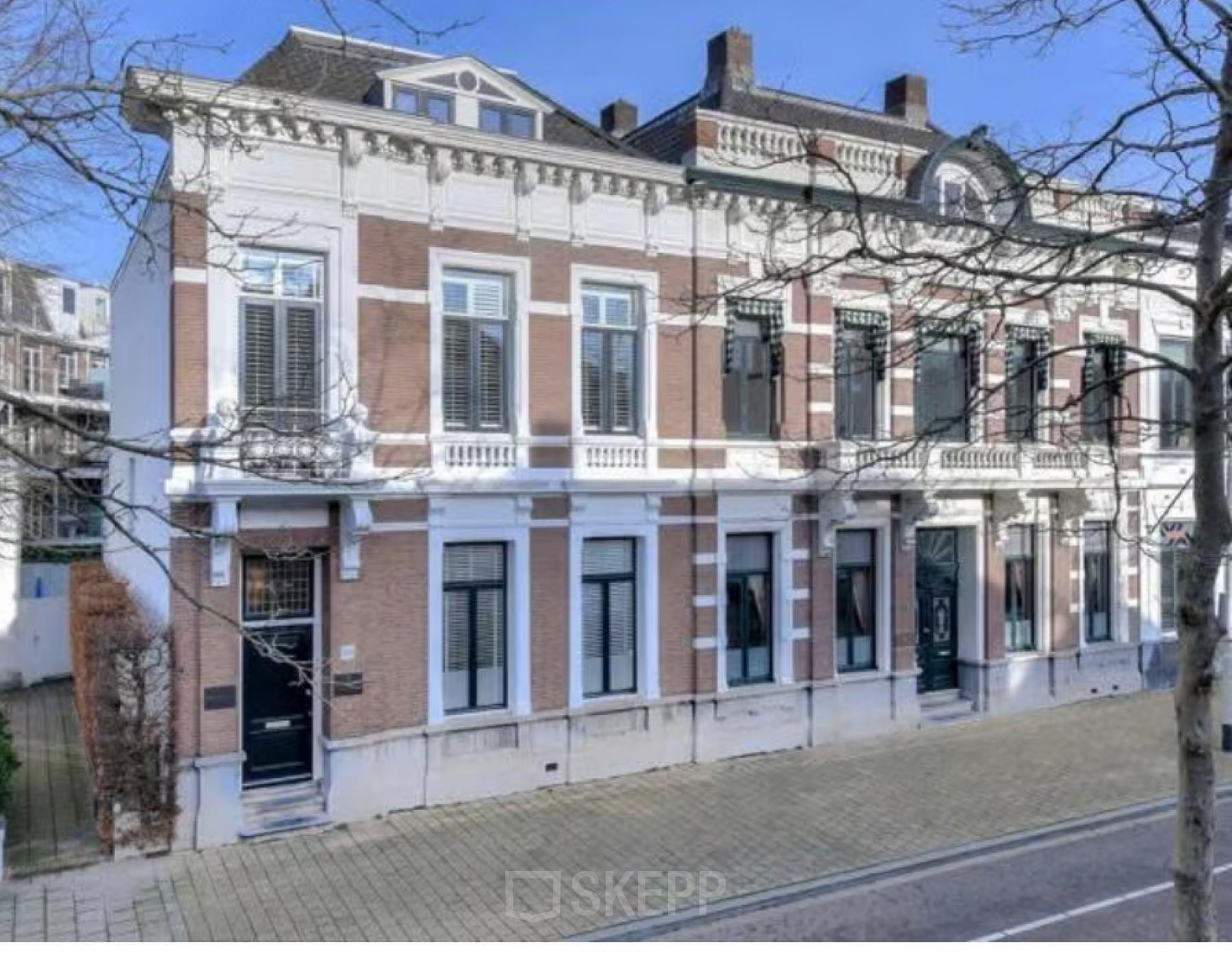 Exterior view of office space rental located at Sophiastraat 40 40, in Breda Centrum-Station, featuring classic architectural design.
