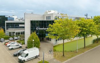 Exterior view of an office building at Vlierbaan 20, Capelle aan den IJssel, suitable for office space rental.