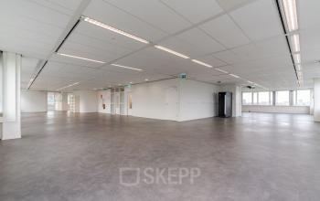 Spacious and well-lit office space rental at Oude Middenweg 3-19 in The Hague, ready for customization.