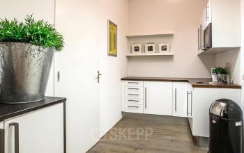 moderne pantry aanwezig kantoorpand deventer zweedsestraat kantoorruimte te huur