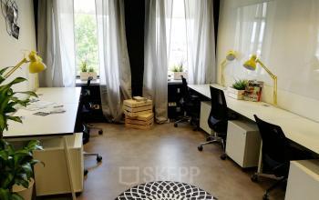 Gemütliches Büro mit moderner Ausstattung