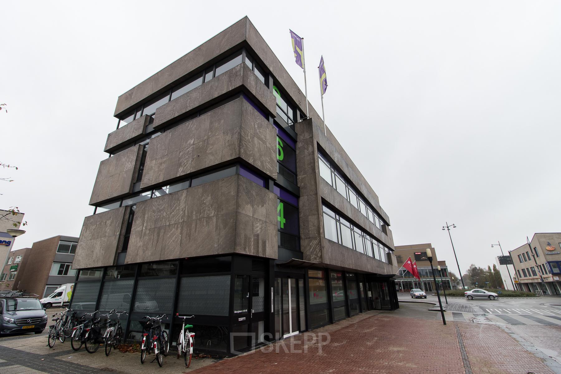 Exterior view of the office building at Berglaan 4-8, Drachten, available for office space rental.