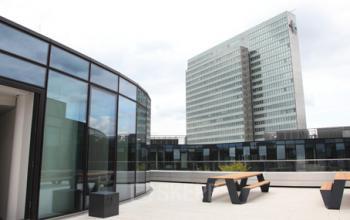 Fantastische Dachterrasse des Business Centers in Düsseldorf Altstadt