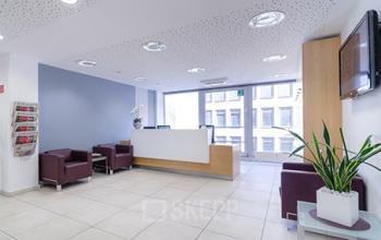 Eleganter Empfangsbereich des Business Centers in Düsseldorf-Altstadt