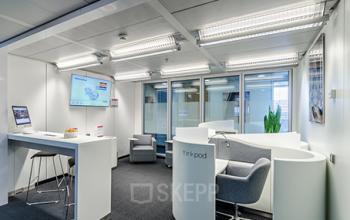 Bequeme Business Lounge des Bürogebäudes in Düsseldorf