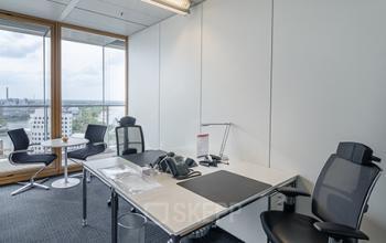 Helles Büro in Düsseldorf-Bilk mieten