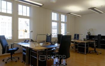 Kreative Arbeitsplätze zur Miete im Bürogebäude in Düsseldorf an der Königsallee, Altstadt