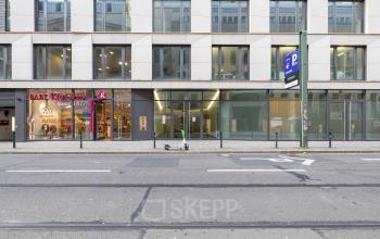 Außenansicht des Bürogebäudes in der Breite Straße 3, Düsseldorf Altstadt (Königsallee).