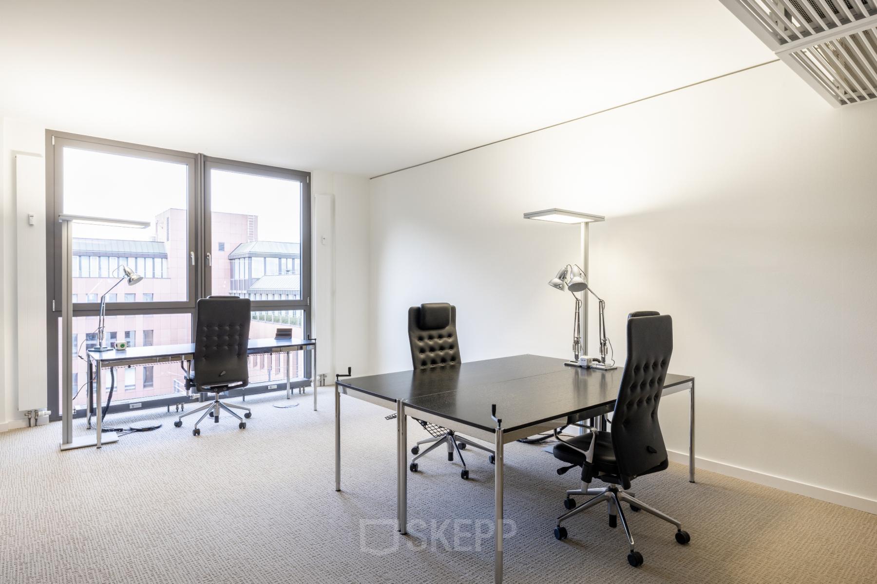 Modernes Büro zur Miete in der Breite Straße 3, Düsseldorf Altstadt, Königsallee.