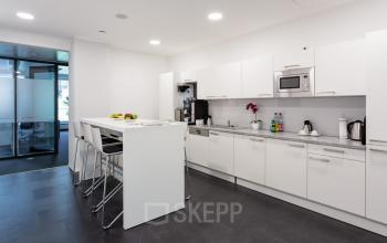 fully equipped kitchen in the business center in Frankfurt Hauptbahnhof
