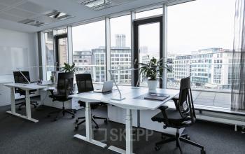 Großes modernes Büro mit fantastischer Aussicht